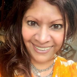 Meet your Posher, Maria